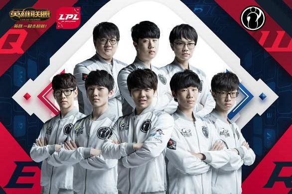 一如既往地 一如既往地