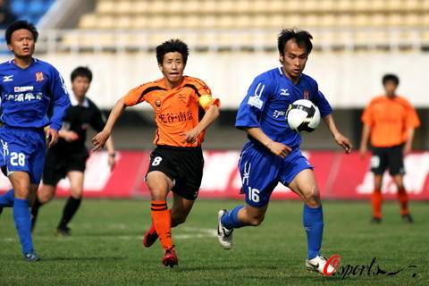 中所表现出 中所表现出