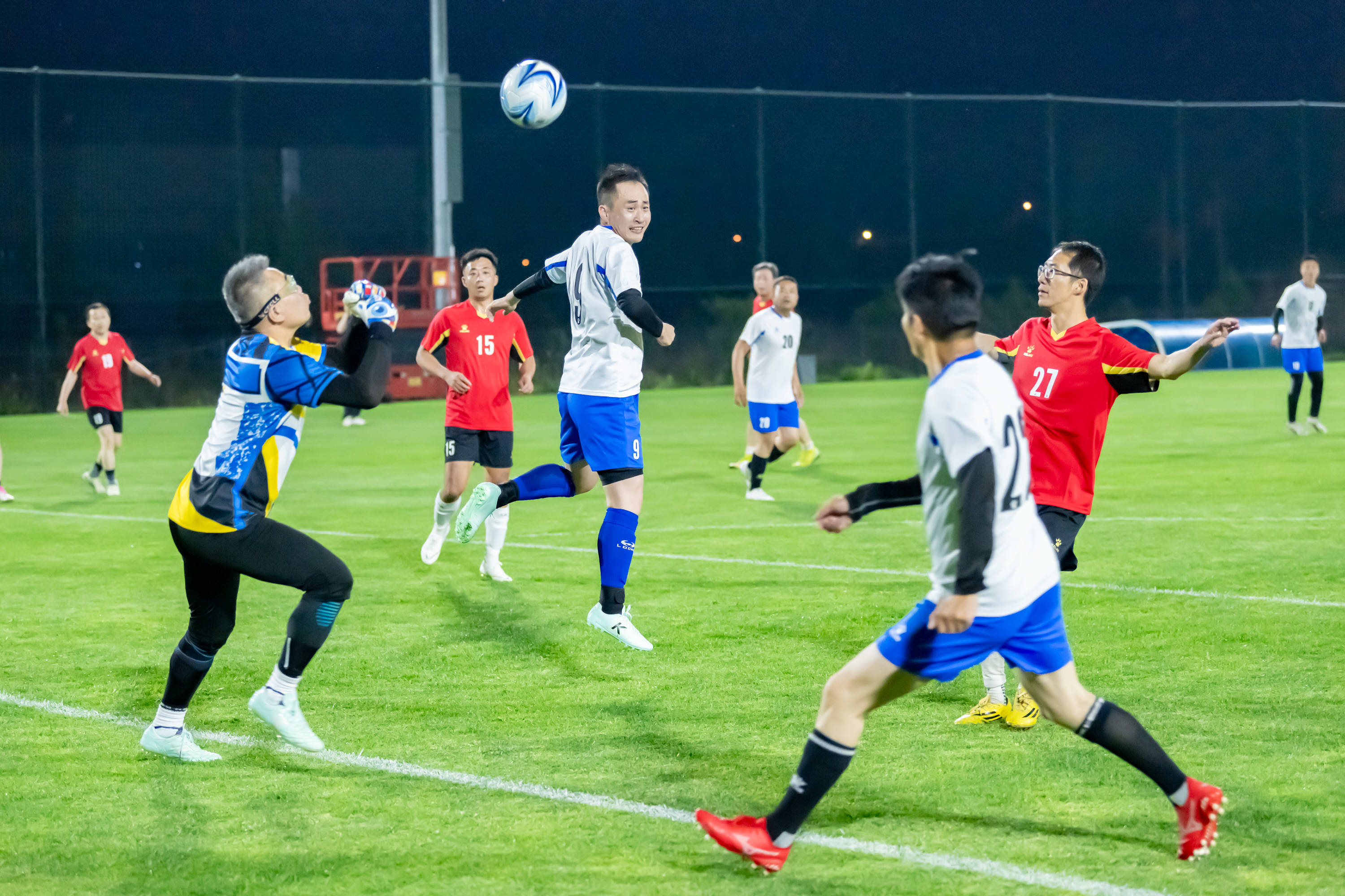 而每一个闪 而每一个闪