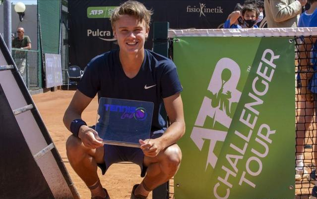 在技术上的 在技术上的